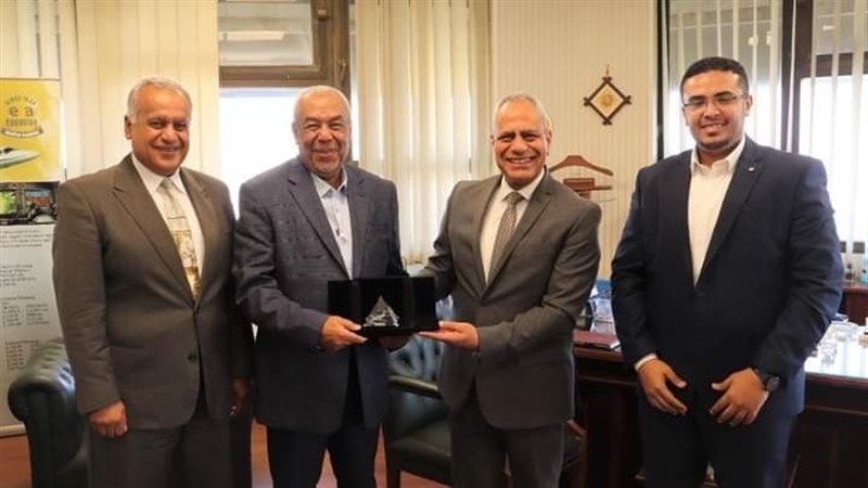 الاكاديميه المصرية