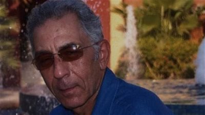 حسين فهمي ينعى المخرج علي عبد الخالق 