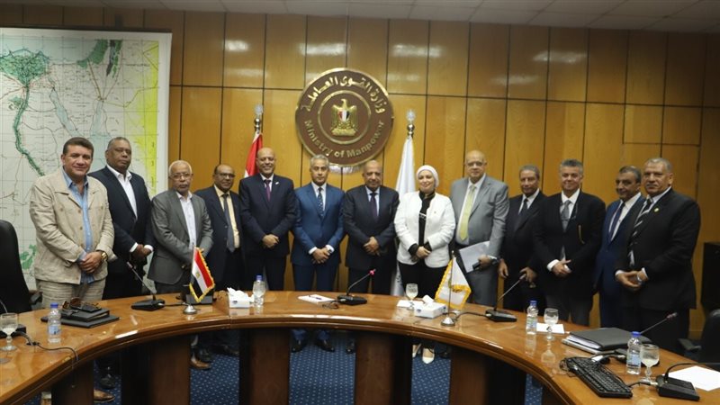 وزيرا قطاع الأعمال