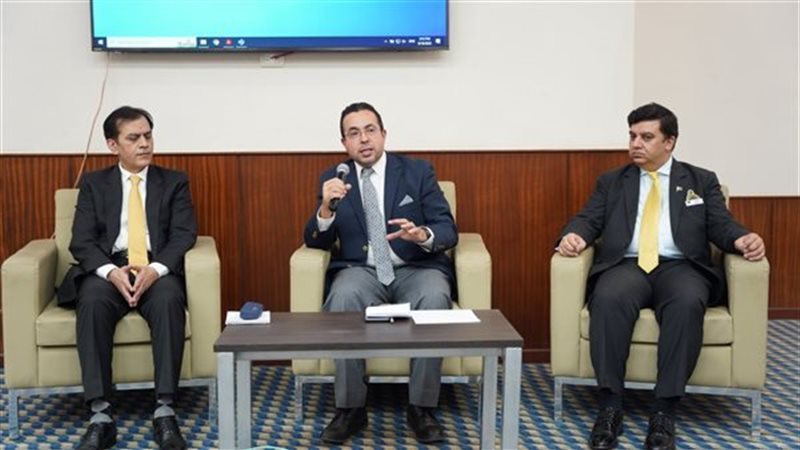 وفد المدرسة الوطنية
