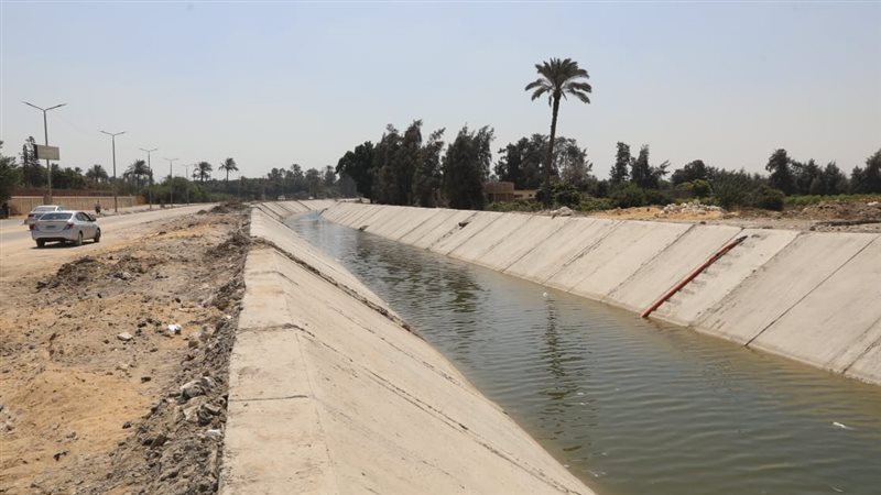 تبطين المصارف في