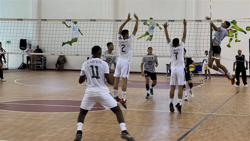 منتخب الطائرة يفوز
