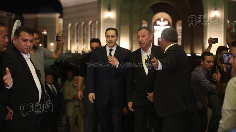 علاء مبارك في عزاء