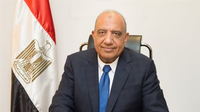  محمود عصمت وزير