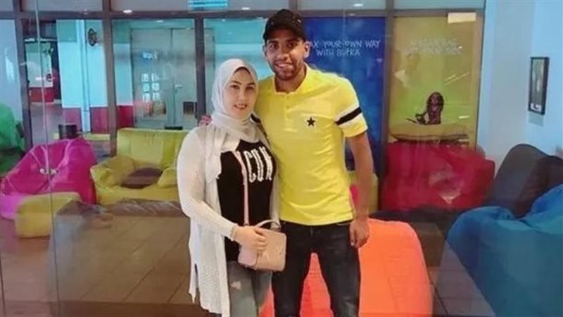 مؤمن زكريا وزوجته