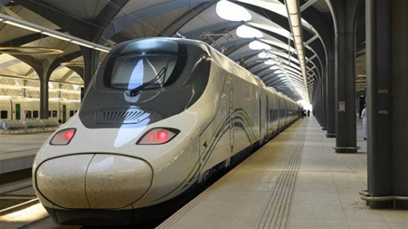 المرأة السعودية تقود