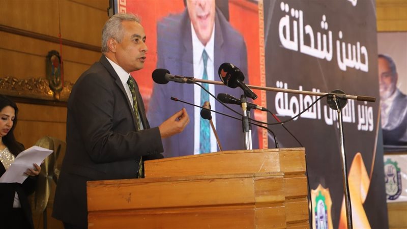 وزير القوى العاملة