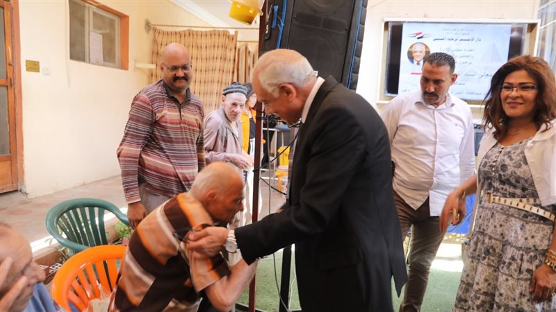 محافظ الجيزة يزور