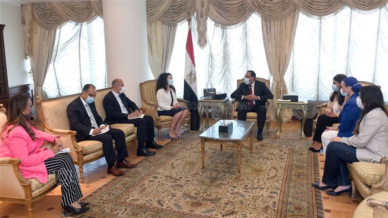مدبولي يلتقى الرئيس
