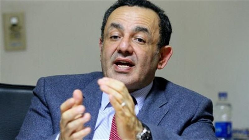 الكاتب عمرو الشوبكي