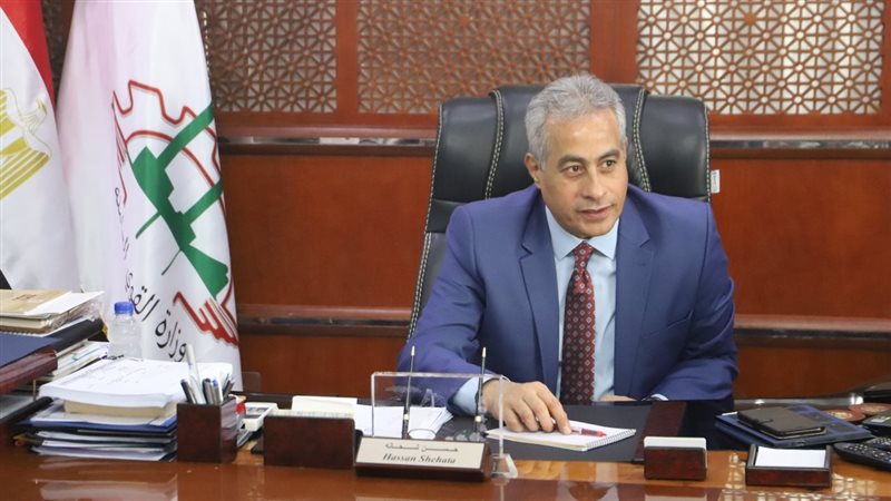 وزير القوى العاملة