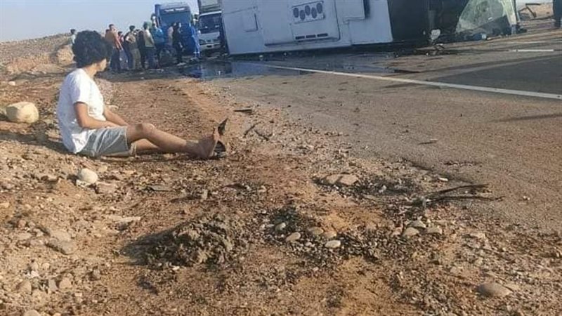 طفل حادث انقلاب اتوبيس