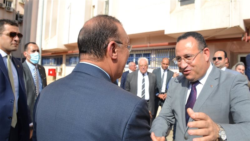وزير الاتصالات ورئيس