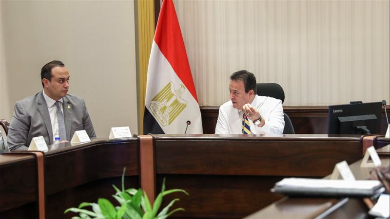  الدكتور خالد عبدالغفار