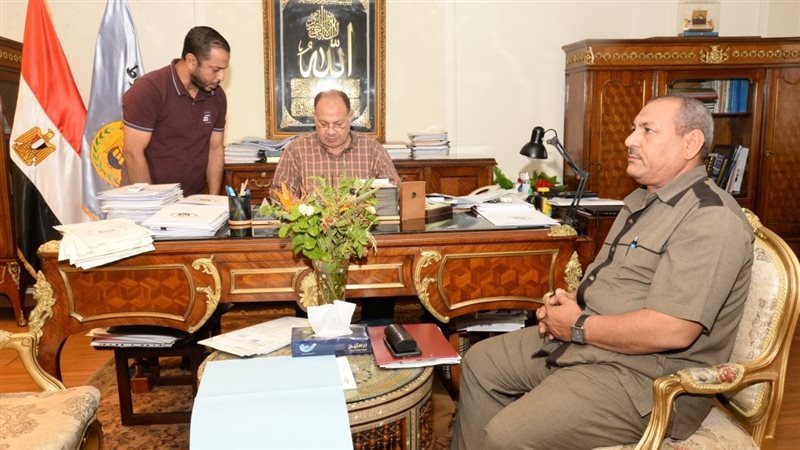 محافظ أسيوط