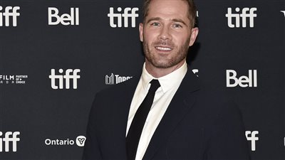 العرض العالمي الأول لفيلم BROS في ثاني أيام مهرجان تورنتو السينمائي| فيديو وصور
