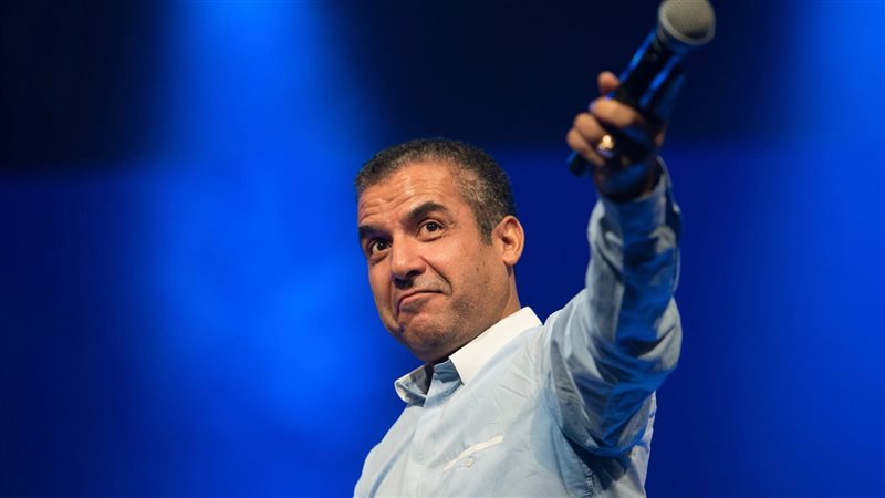 الشاب مامي