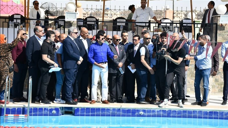 وزير الرياضة يفتتح