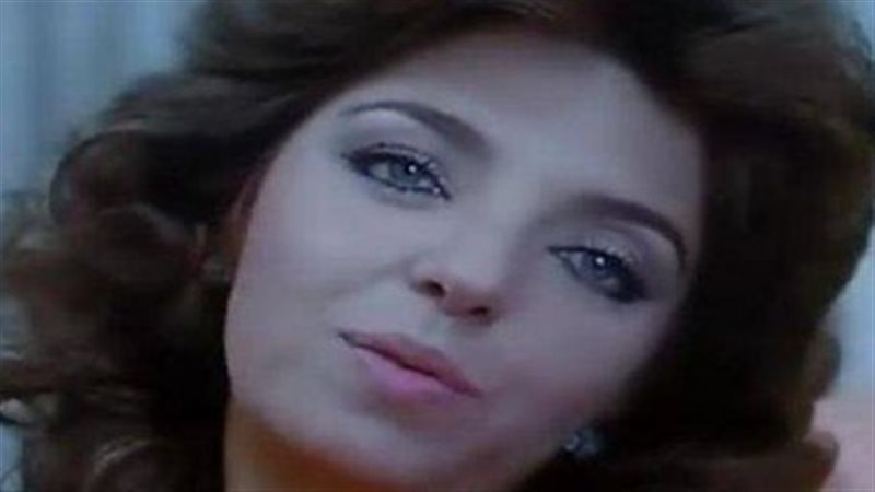 الفنانة هدى رمزي