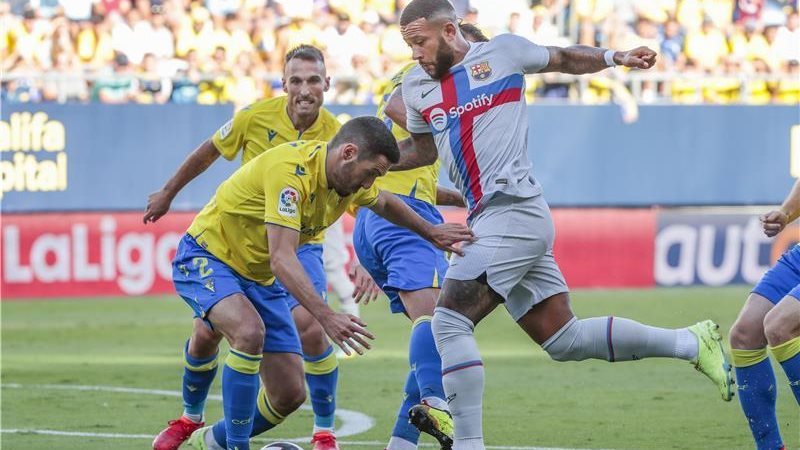 برشلونة وقادش