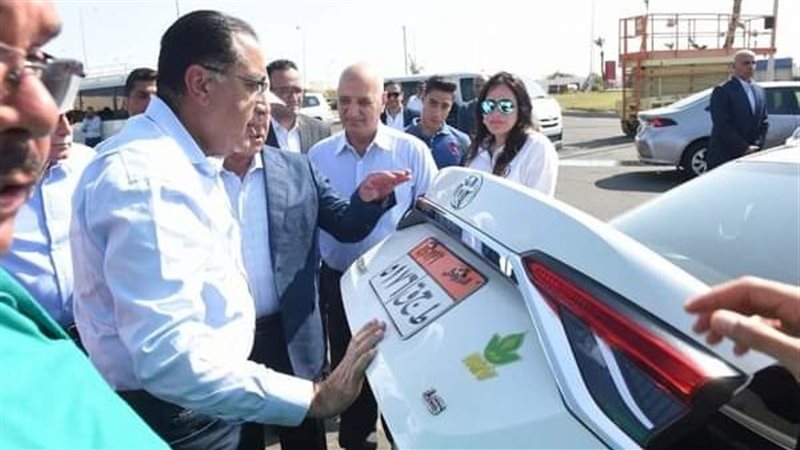 رئيس الوزراء خلال