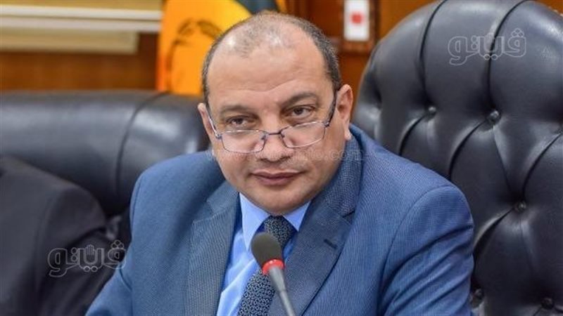 الدكتور منصور حسن