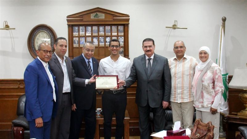 تكريم أحمد الجندي
