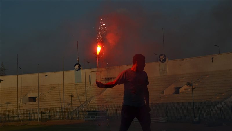 الشماريخ تشعل اجواء