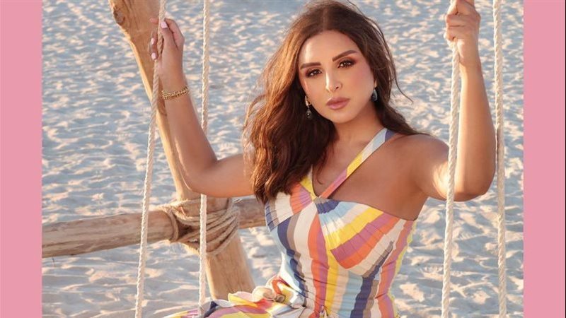 الفنانة أنغام
