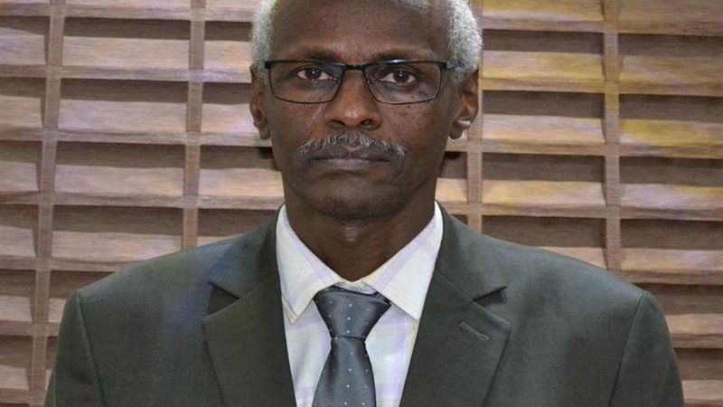وزير الري والموارد