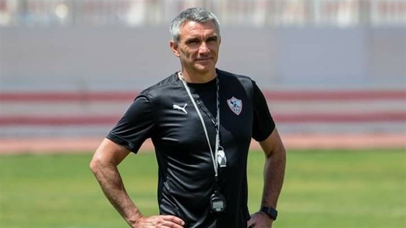 كارتيرون المدير الفني
