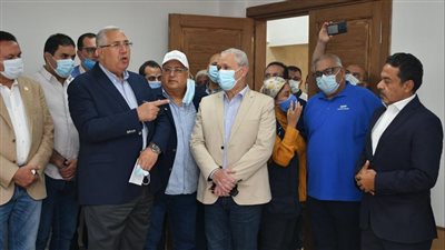 وزير الزراعة ومحافظ الأقصر يتفقدان مركز الابتكار ونقل المعرفة بالتعاون مع برنامج الغذاء العالمي