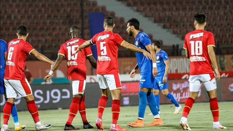 الأهلي وأسوان