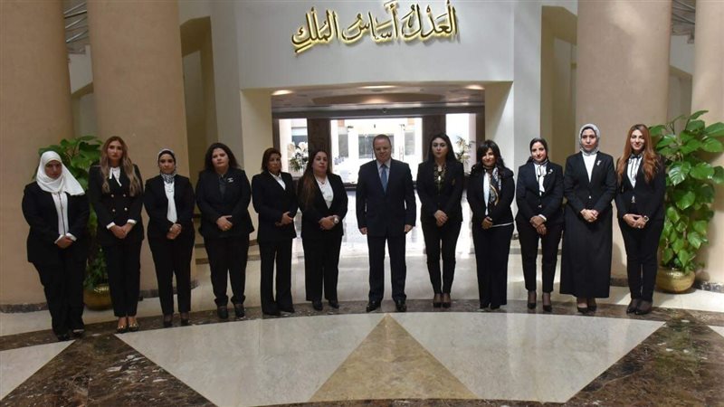 النائب العام يلتقي