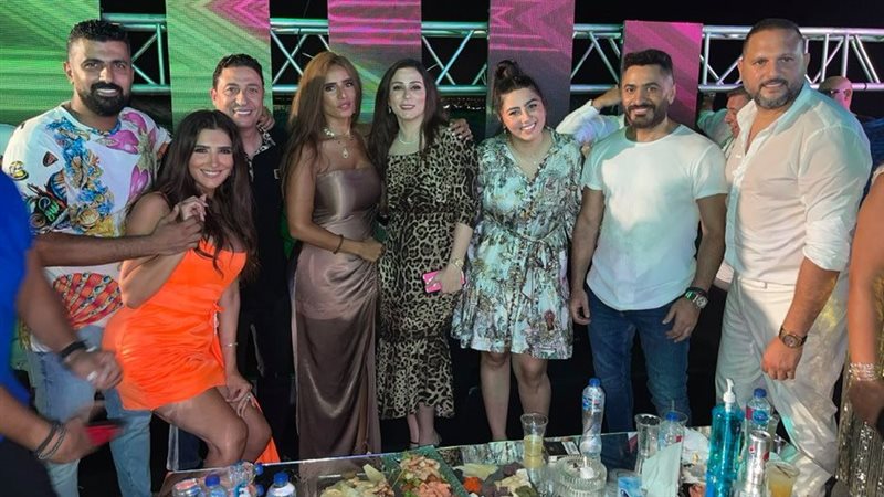 تامر حسني وزينة وعماد