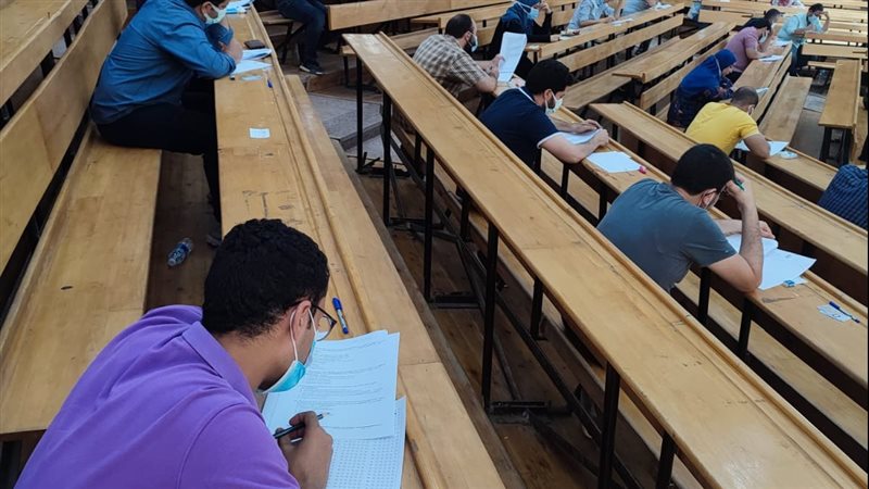 أداء امتحانات الزمالة