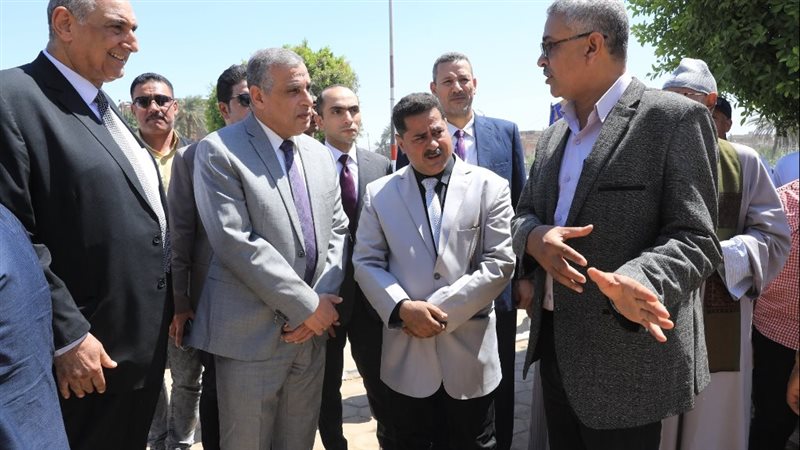 محافظ سوهاج يتفقد