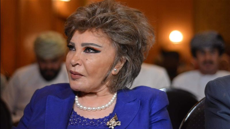 الفنانة صفية العمري