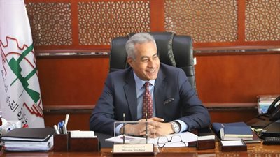 القوى العاملة: صرف 2 مليار جنيه إعانات لـ420 ألف عامل من صندوق الطوارئ