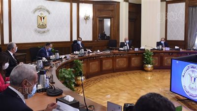 رئيس الوزراء يتابع خطوات استكمال تطوير إجراءات وأزمنة الإفراج الجمركي