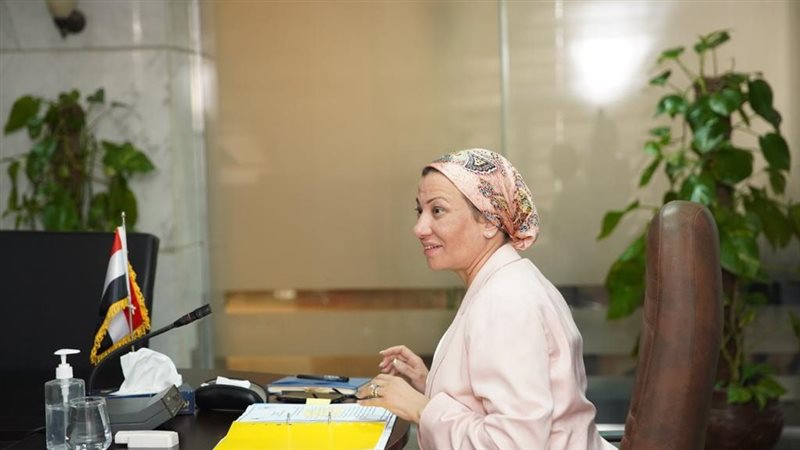 وزيرة البيئة 