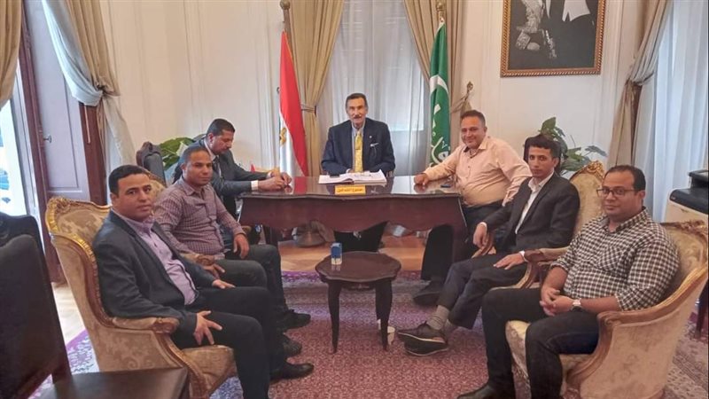 لجنة تلقي طلبات المرشحين