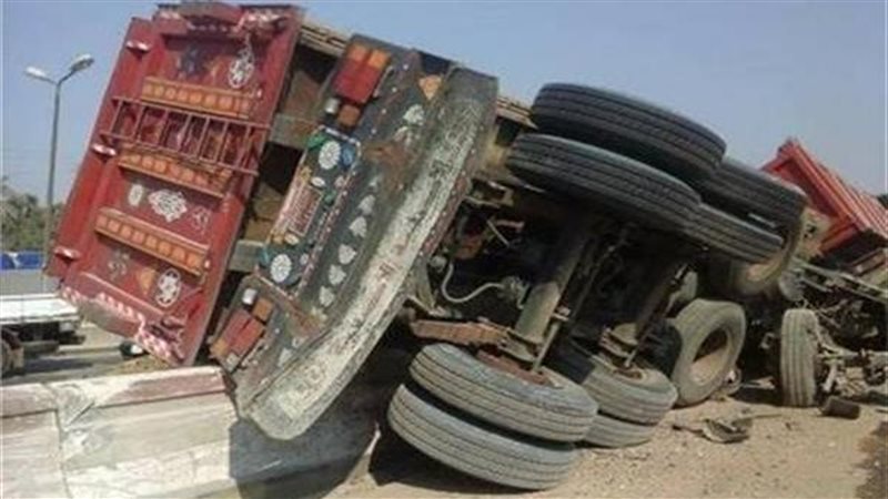 إصابة 4 اشخاص بحادث