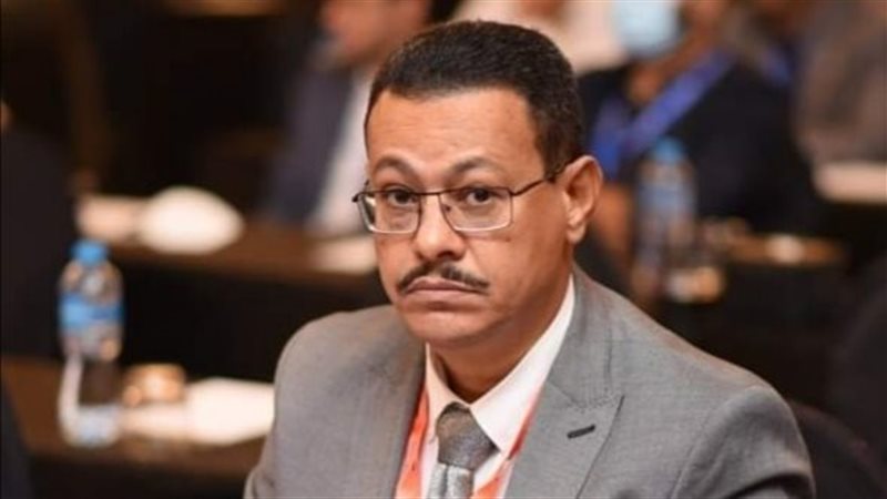 الدكتور محمود العويضي