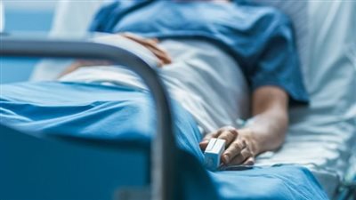 الاستعلام عن الحالة الصحية لشخص طعنه شقيقه بسكين في الهرم