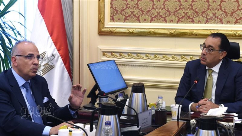 رئيس الوزراء ووزير