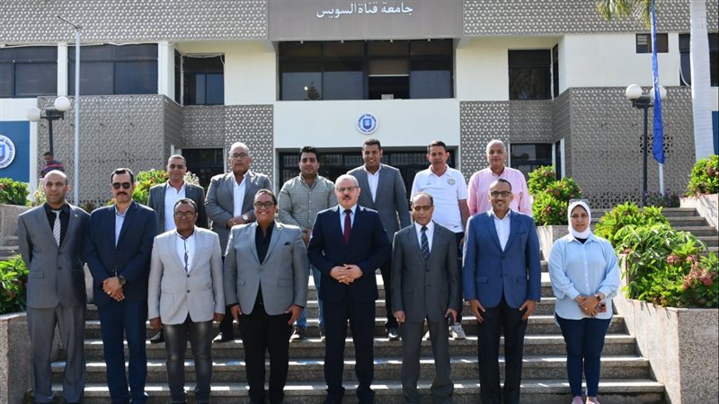الدكتور ناصر مندور