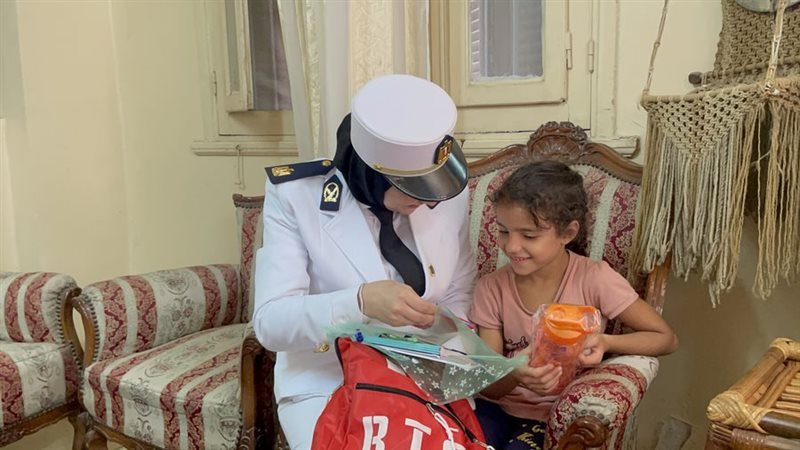 توزيع حقائب مدرسية