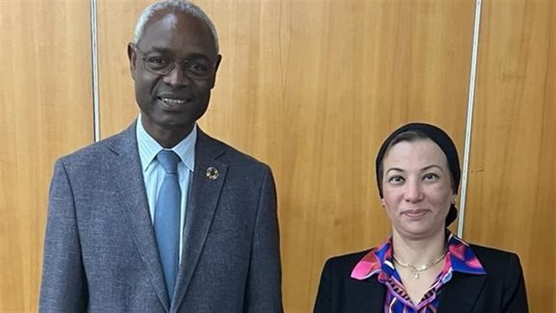 وزيرة البيئة والأمين