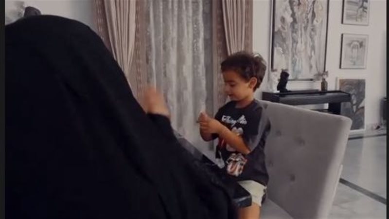 آدم نجل النجم تامر